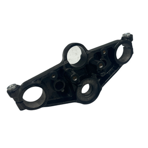 UPPER TRIPLE CLAMP W/ UPPER HANDLEBAR CLAMP (G400)